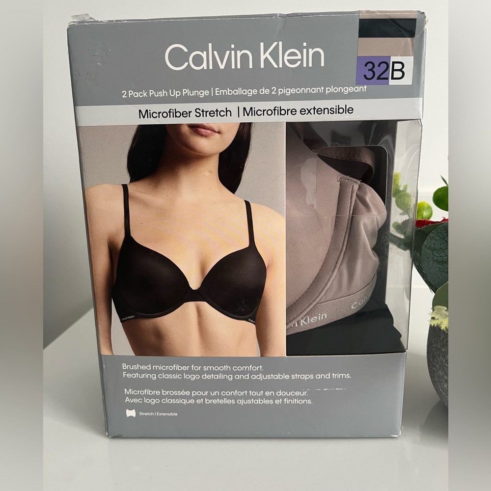 Calvin Klein Push Up Plunge Bra  2-Pack/Black and Beige